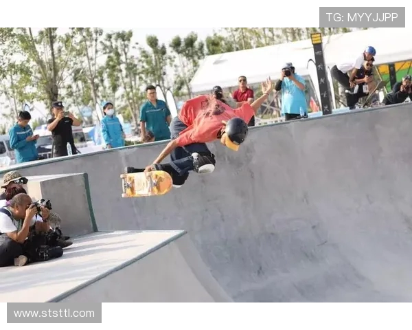 杭州滑板队在极限运动世界杯积分榜中以59分稳居第一名